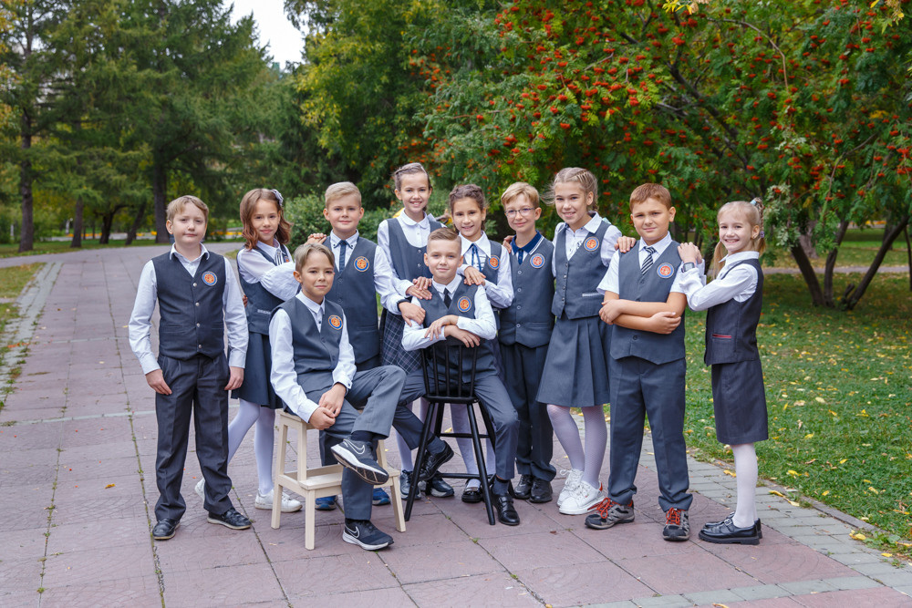 Фото на улице для 4 класса. Выпускные альбомы в школе и детском саду