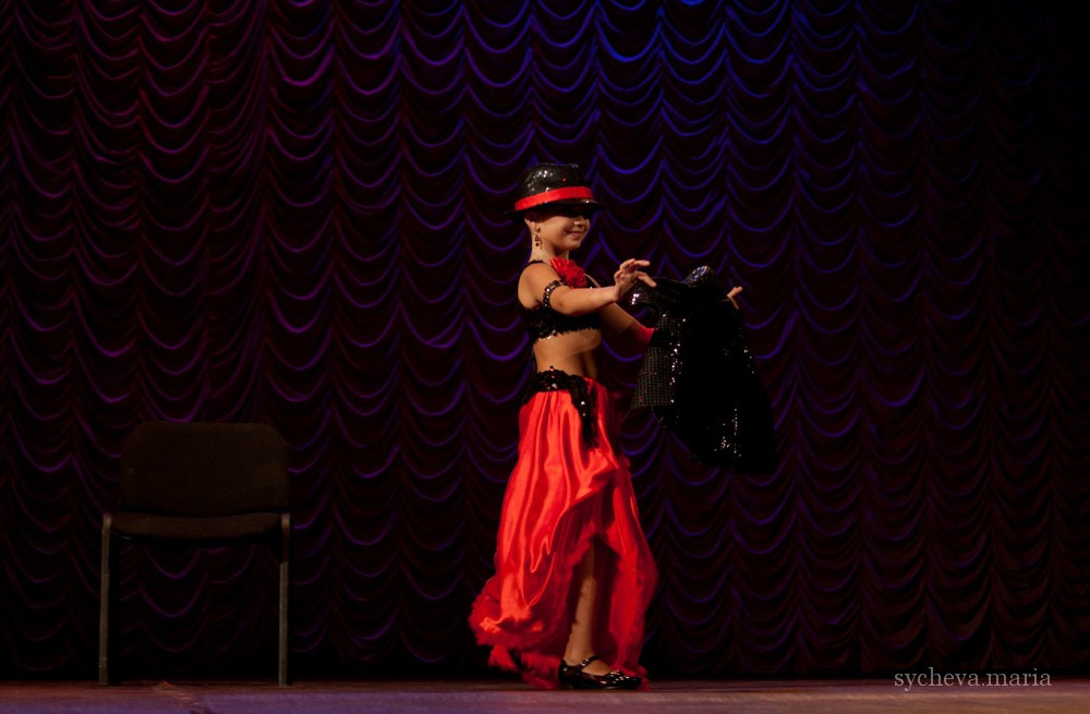 Амира. Детский концерт. Детский и семейный фотограф, фотограф мероприятий Нижний Новгород