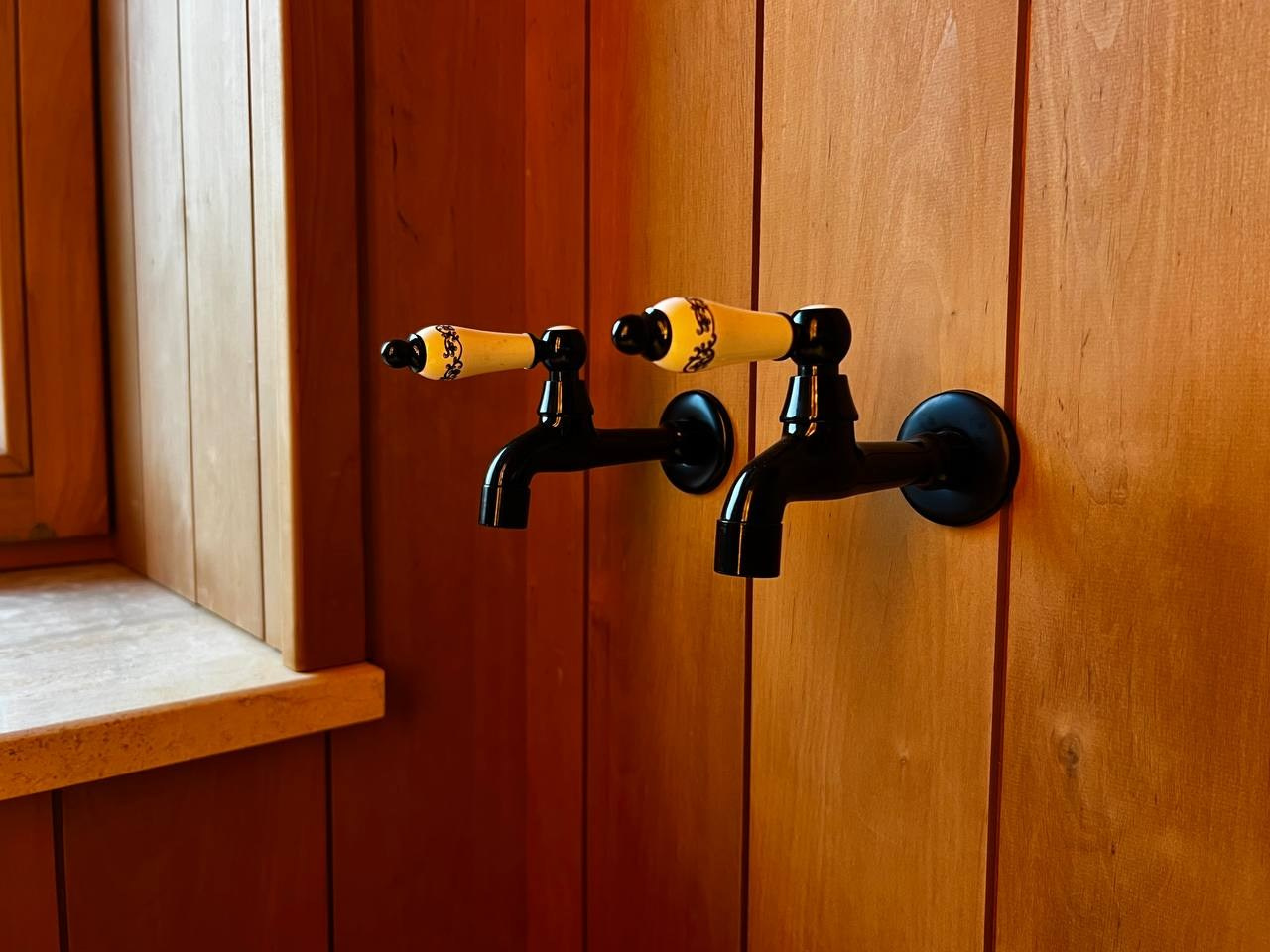 Печи Горбунова выдали нам на реализацию очень красивый и технологичный проект в Заречье. Вид имеет, но мы так делать не рекомендуем. SaunaTopMasters