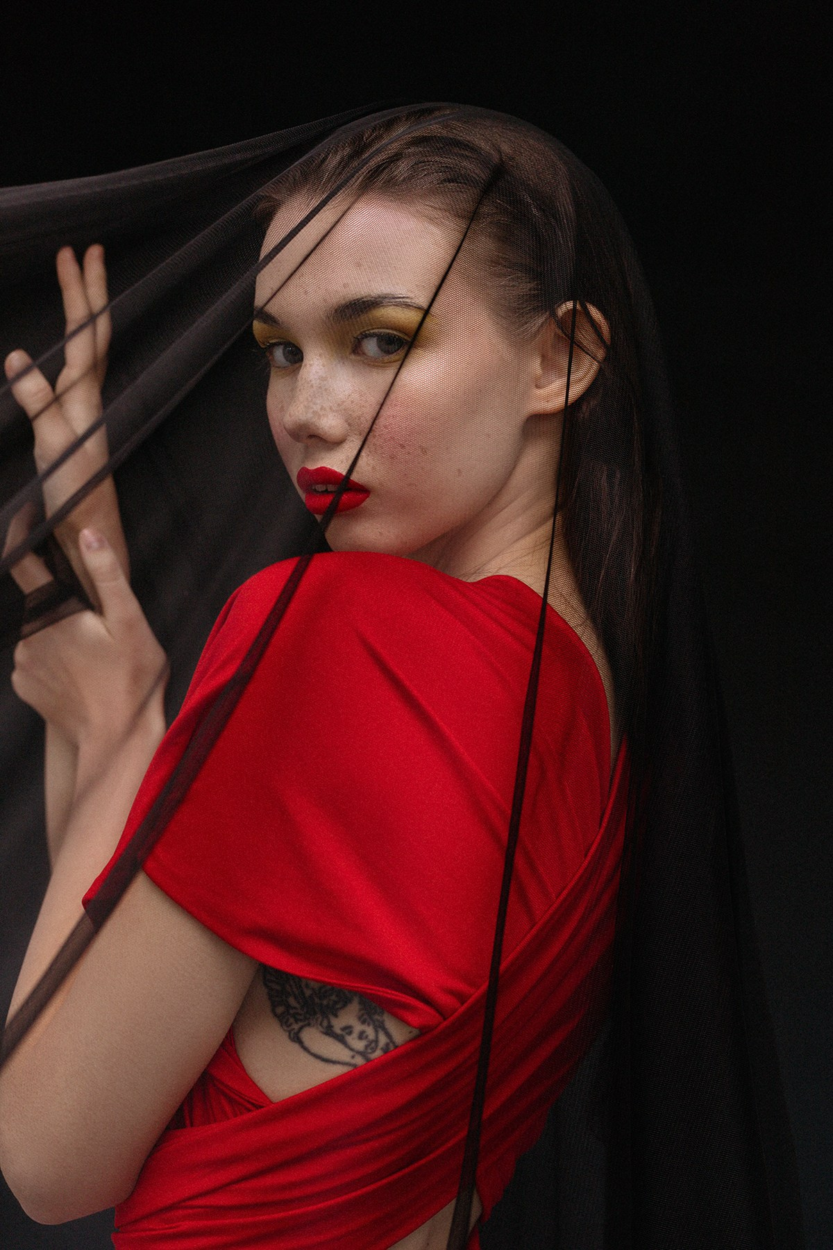 Профессиональная индивидуальная фотосессия. Сестры Карабаза. Фотографы и ретушеры в Москве и Санкт-Петербурге