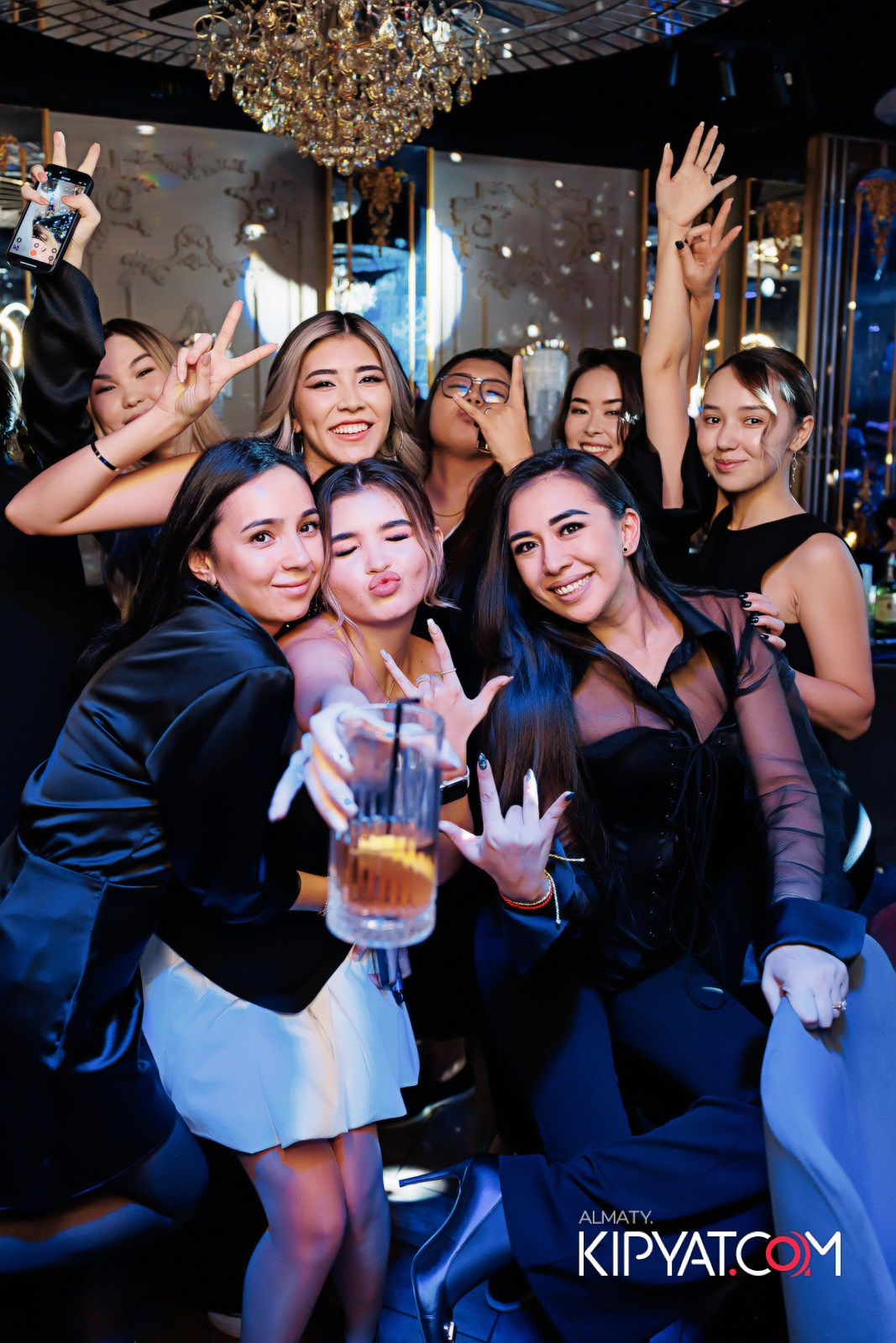 ЗАЯ, НА БИС. КИПЯТКОМ АЛМАТЫ!