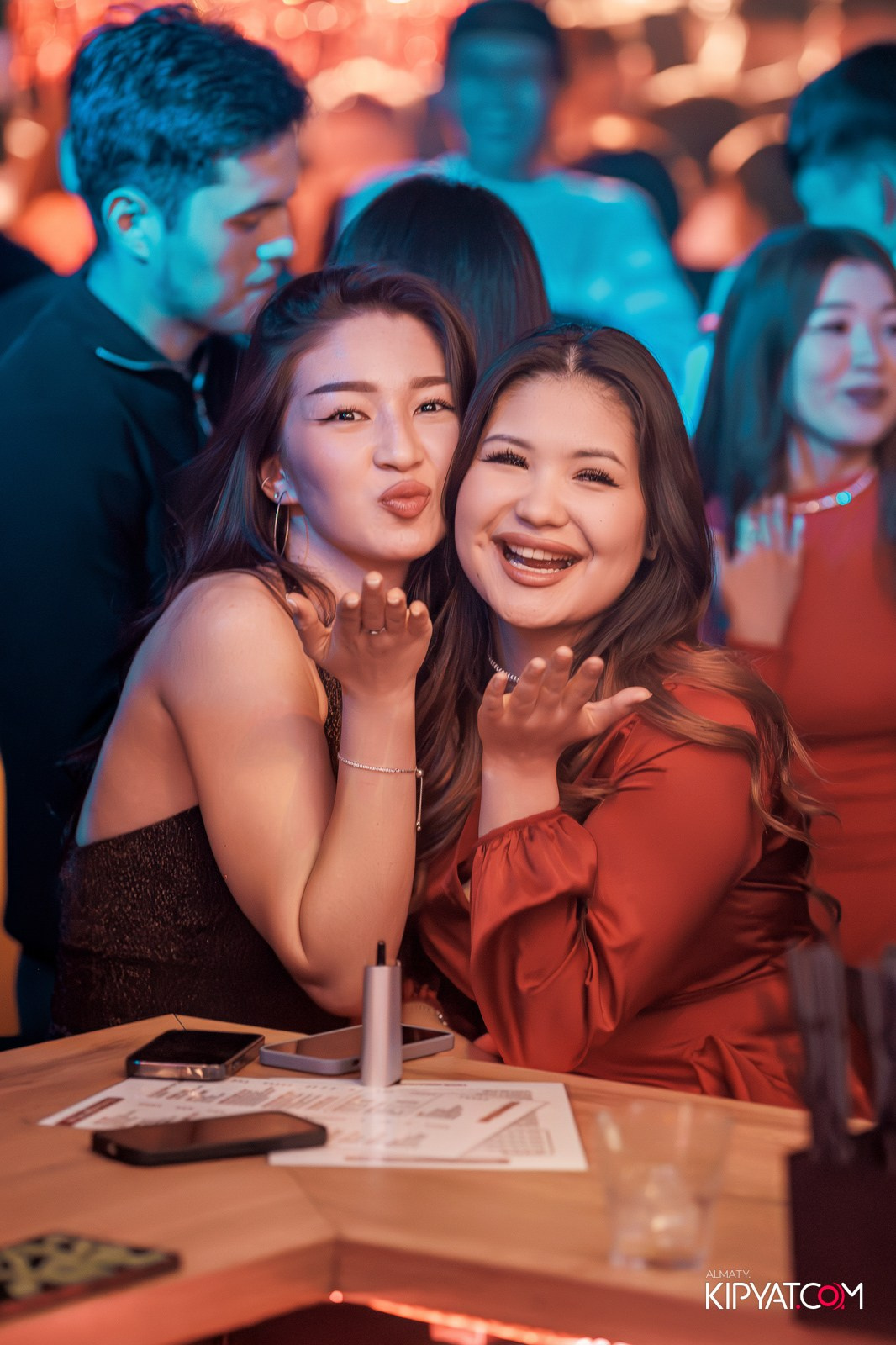 BHB. КИПЯТКОМ АЛМАТЫ!