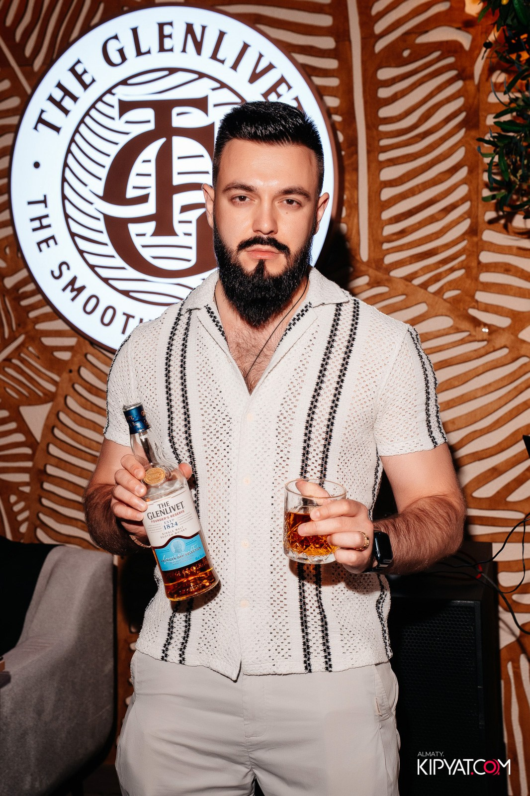 MOOD KARAOKE & TERRACE. КИПЯТКОМ АЛМАТЫ!