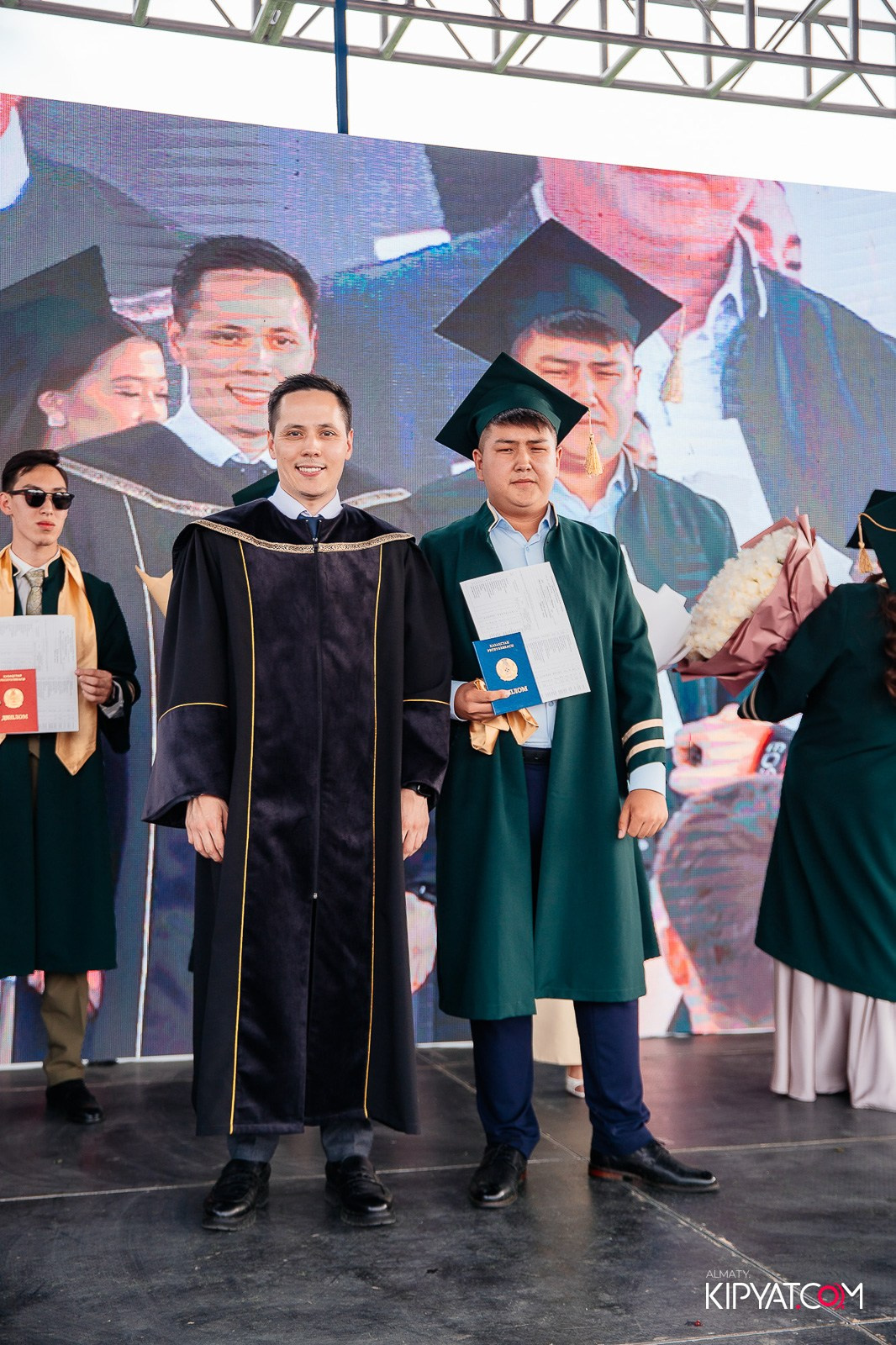 ВРУЧЕНИЕ ДИПЛОМОВ — НАРХОЗ КОЛЛЕДЖ. Part 3. КИПЯТКОМ АЛМАТЫ!