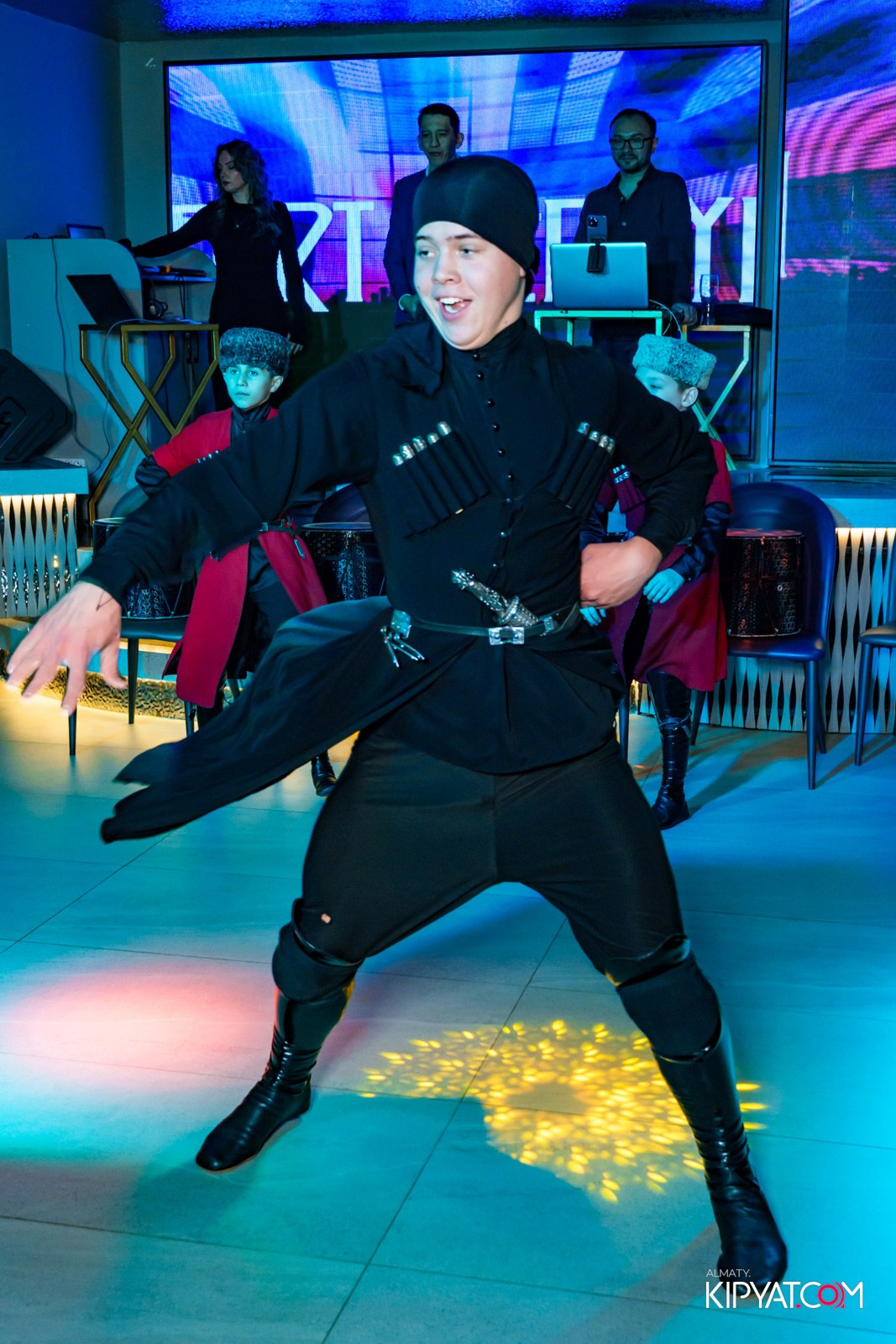 FORT VERNYI. КИПЯТКОМ АЛМАТЫ!