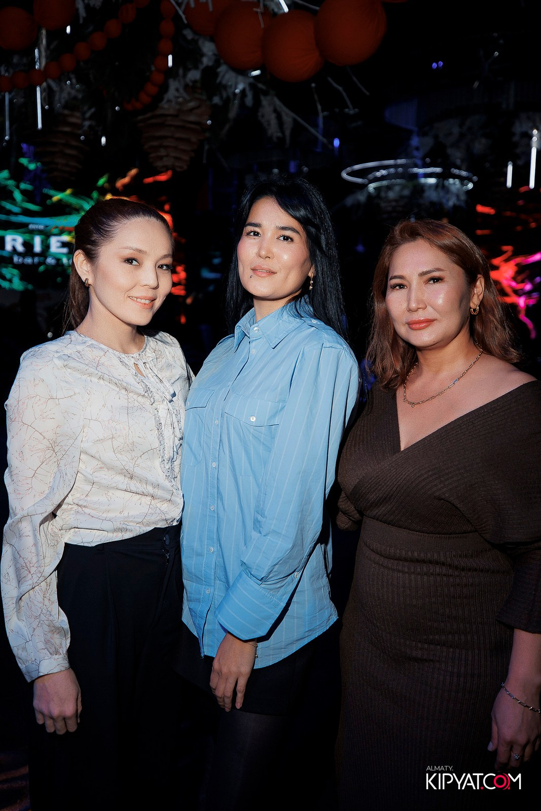 FRIENDS BAR & TERRACE. КИПЯТКОМ АЛМАТЫ! Фотосъемка мероприятий в Алматы