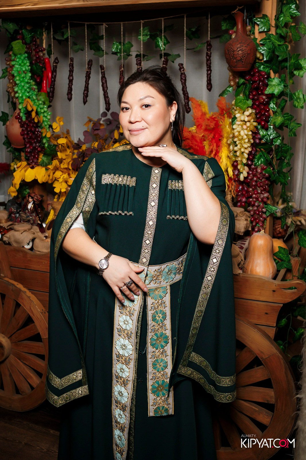 КАВКАЗСКИЙ ВЕЧЕР В ВАХТАНГУРИ. КИПЯТКОМ АЛМАТЫ!