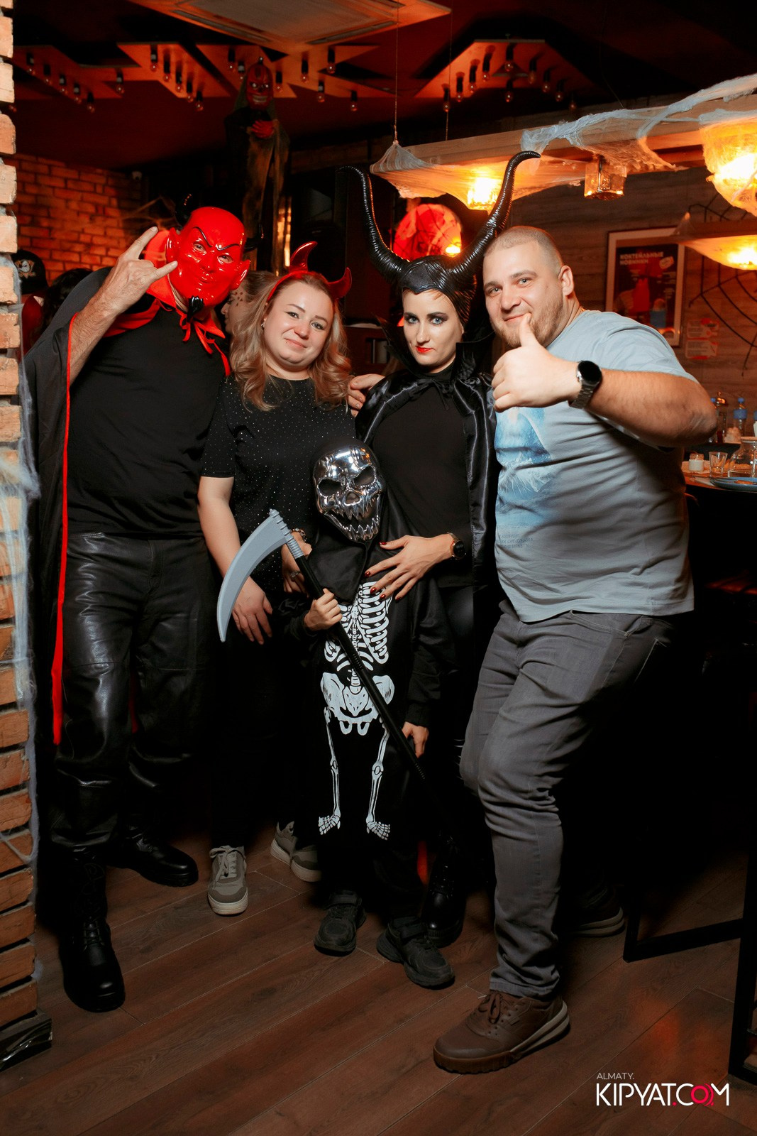 HALLOWEEN — BANKA BAR НА ШОЛОХОВА. КИПЯТКОМ АЛМАТЫ!