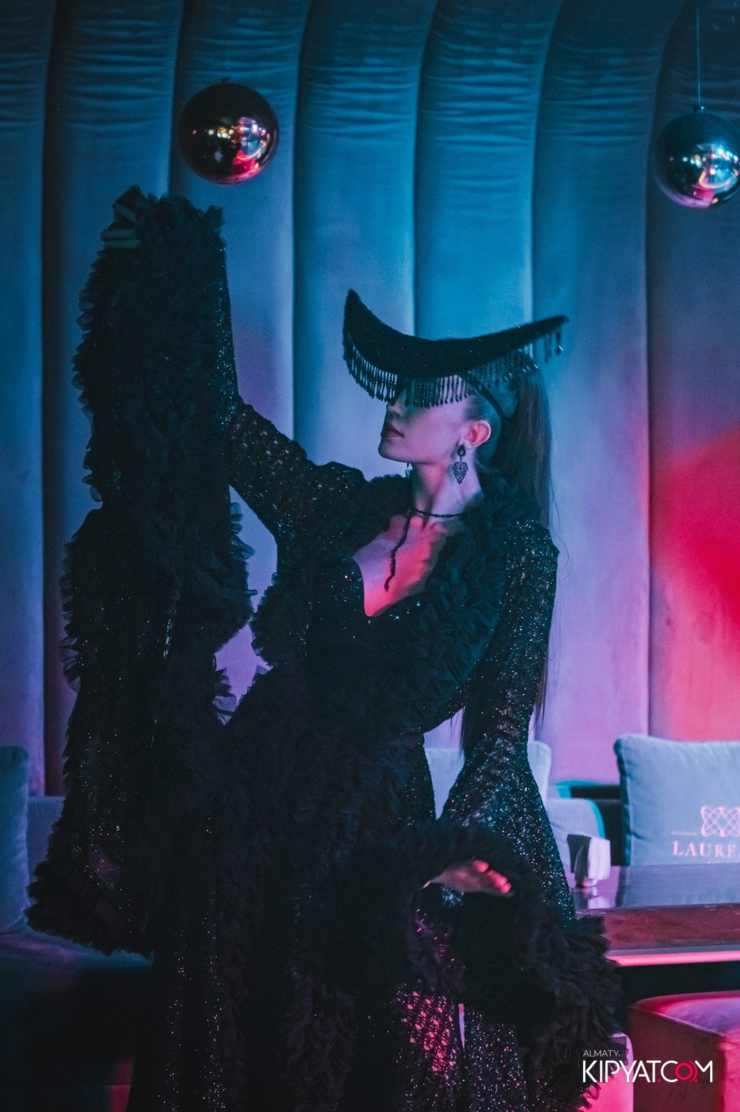 LAUREATE GRANDE CAFE. КИПЯТКОМ АЛМАТЫ!