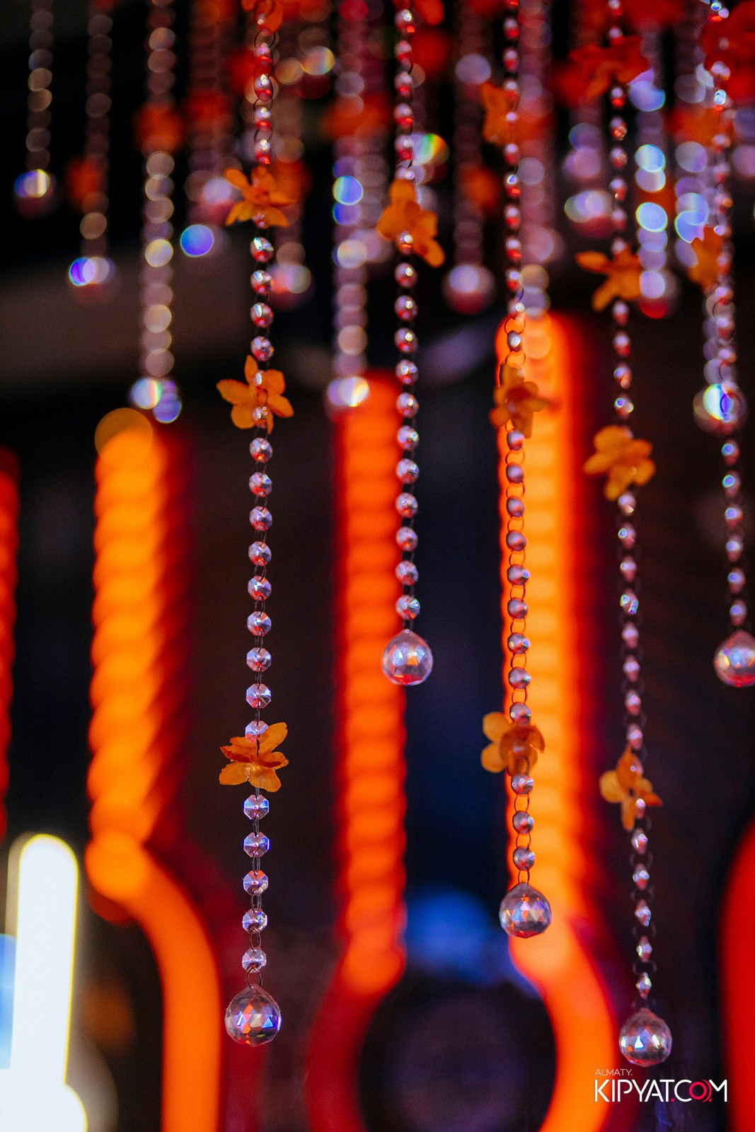 FRIENDS BAR & TERRACE. КИПЯТКОМ АЛМАТЫ!