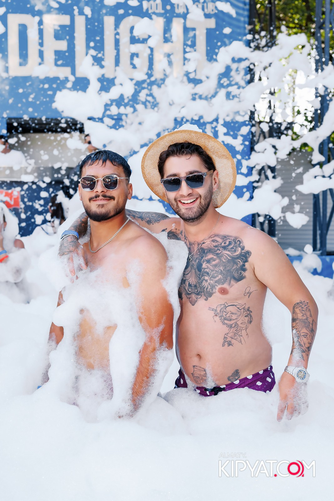 ПЕННАЯ ВЕЧЕРИНКА/ДЫМОВОЕ ШОУ/БАССЕЙН DELIGHT POOL. КИПЯТКОМ АЛМАТЫ!