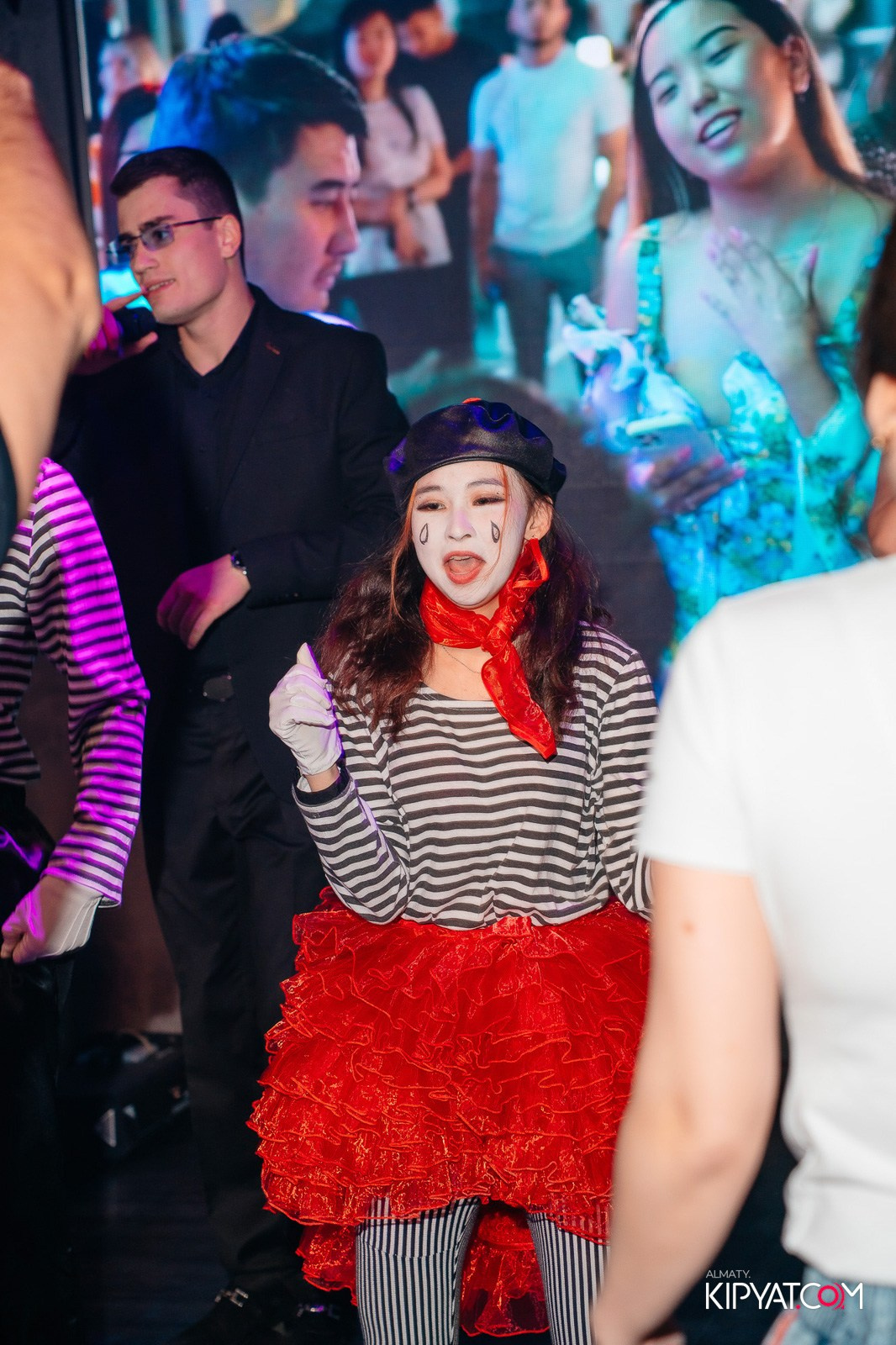 ДОРОГАЯ, Я НЕ ПИЛ. КИПЯТКОМ АЛМАТЫ!