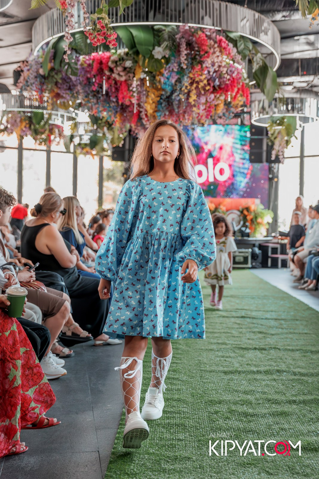 PROM KIDS FASHION SHOW. КИПЯТКОМ АЛМАТЫ!