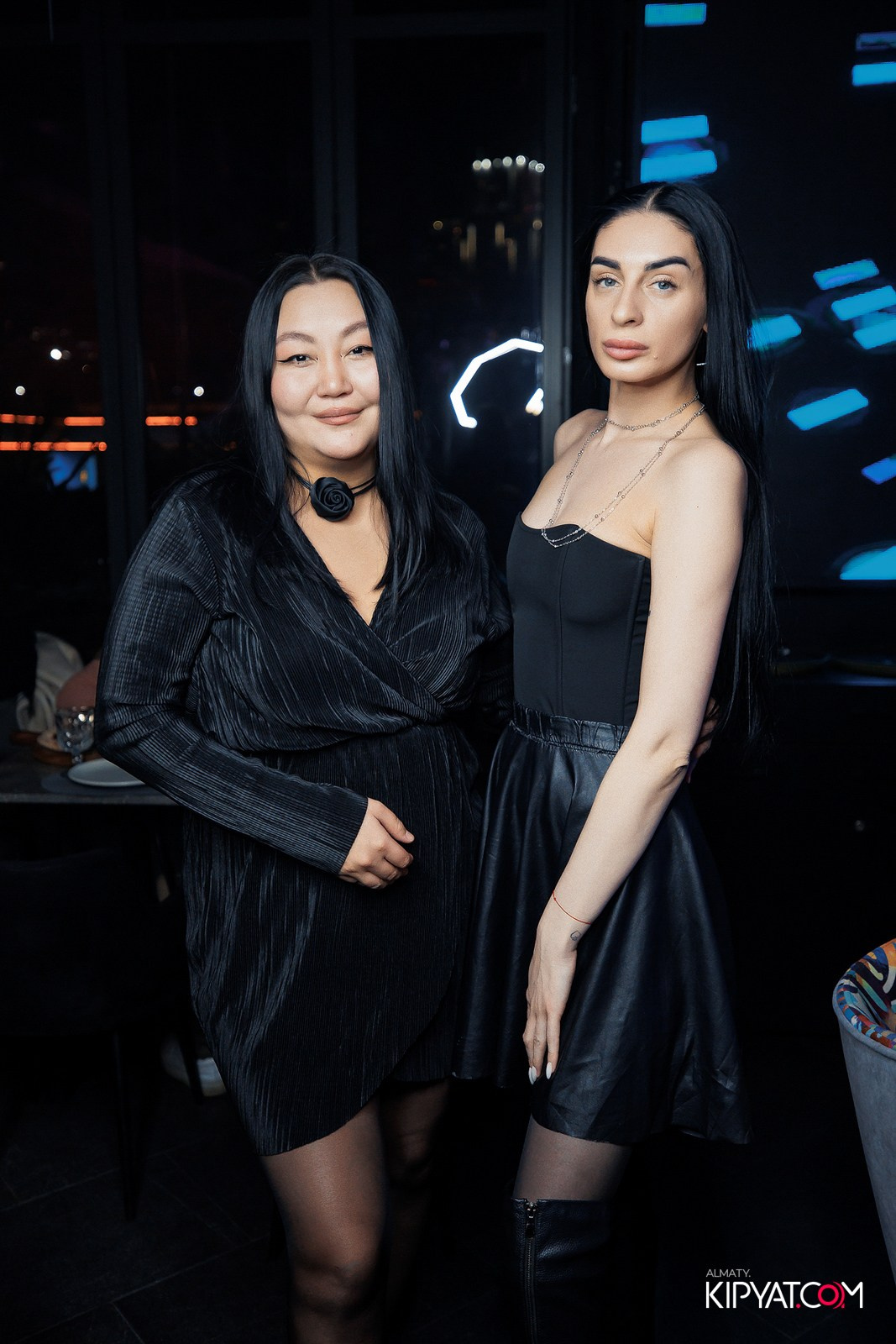 FRIENDS BAR & TERRACE. КИПЯТКОМ АЛМАТЫ!