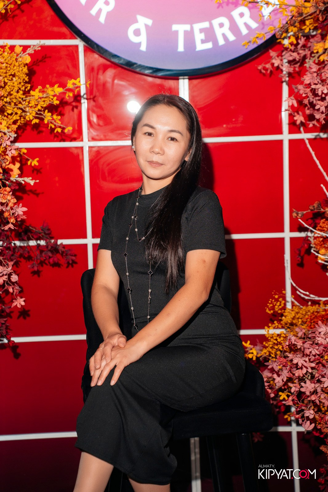 FRIENDS BAR & TERRACE. КИПЯТКОМ АЛМАТЫ!