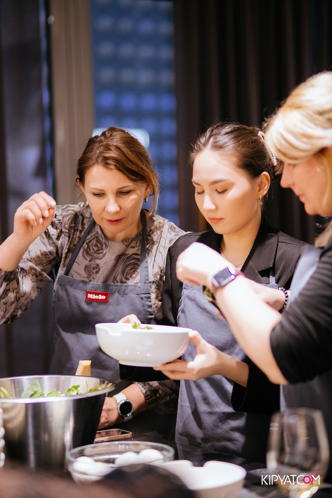 MIELE. КИПЯТКОМ АЛМАТЫ!