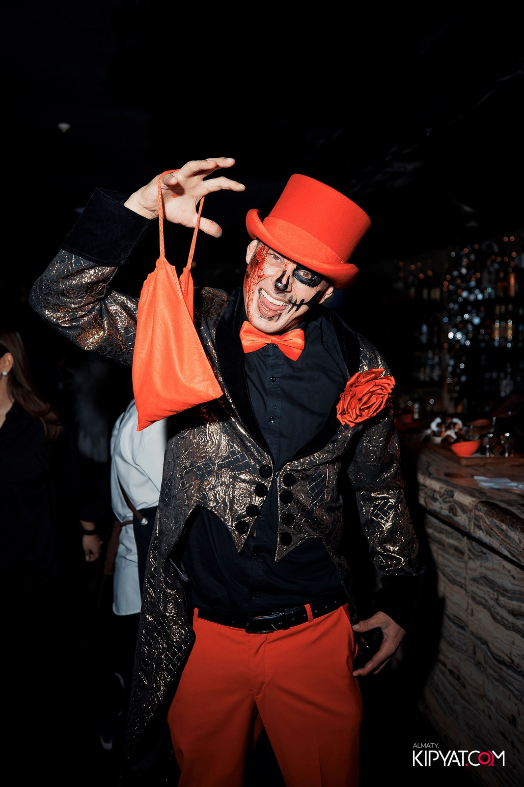 МУЗЫКАЛЬНОЕ ЛОТО В HIT RETRO. КИПЯТКОМ АЛМАТЫ!