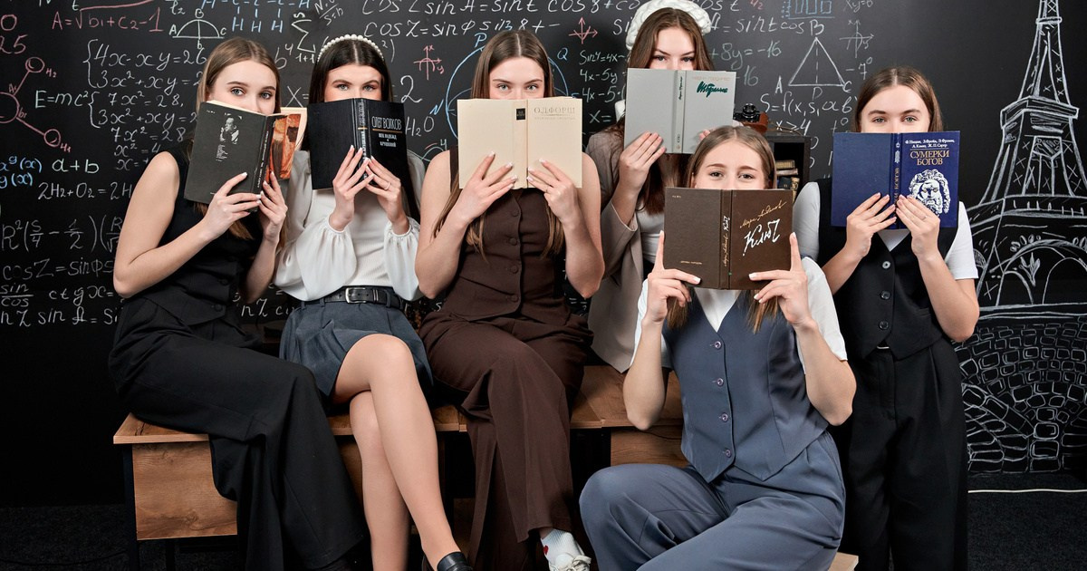 9-11 класс. XPLACEMEDIA — Виньетки в Актобе. Выпускные альбомы в Актобе