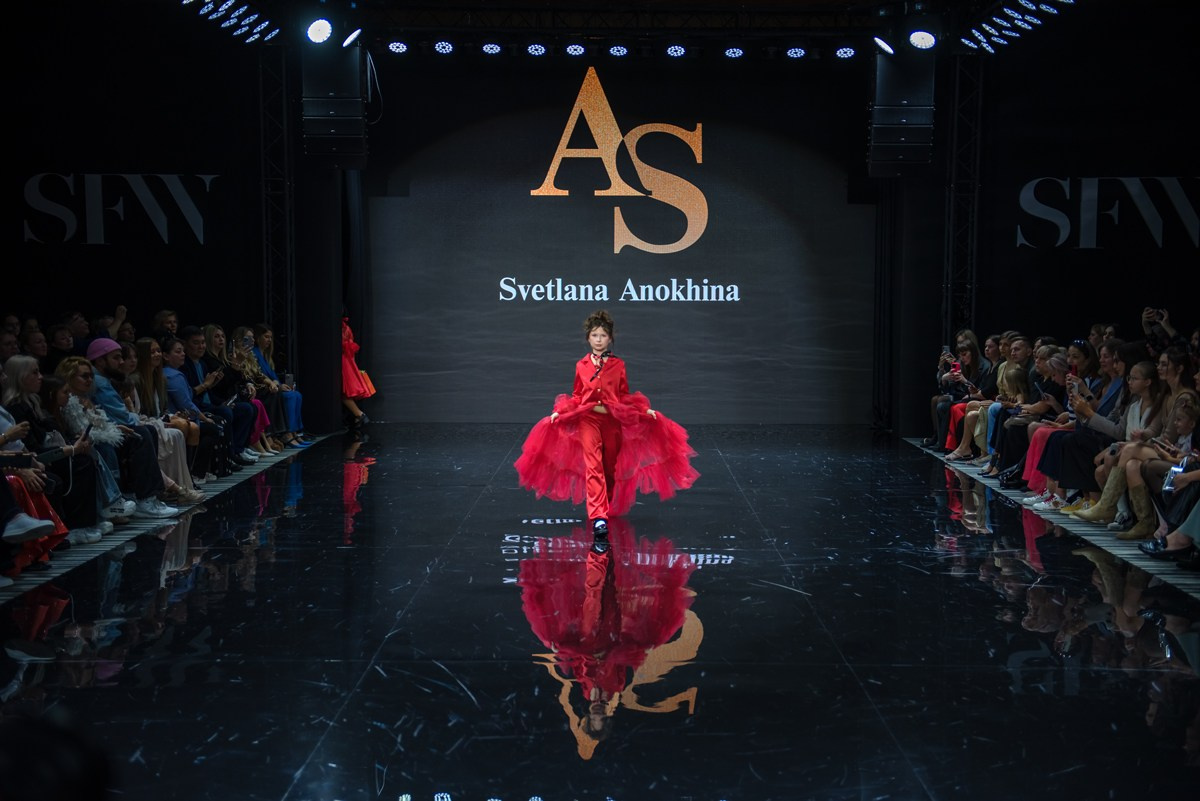 SochiFashionWeek2024 дизайнер Анохина Светлана. Семейный и коммерческий фотограф в Сочи Александр Бодунов