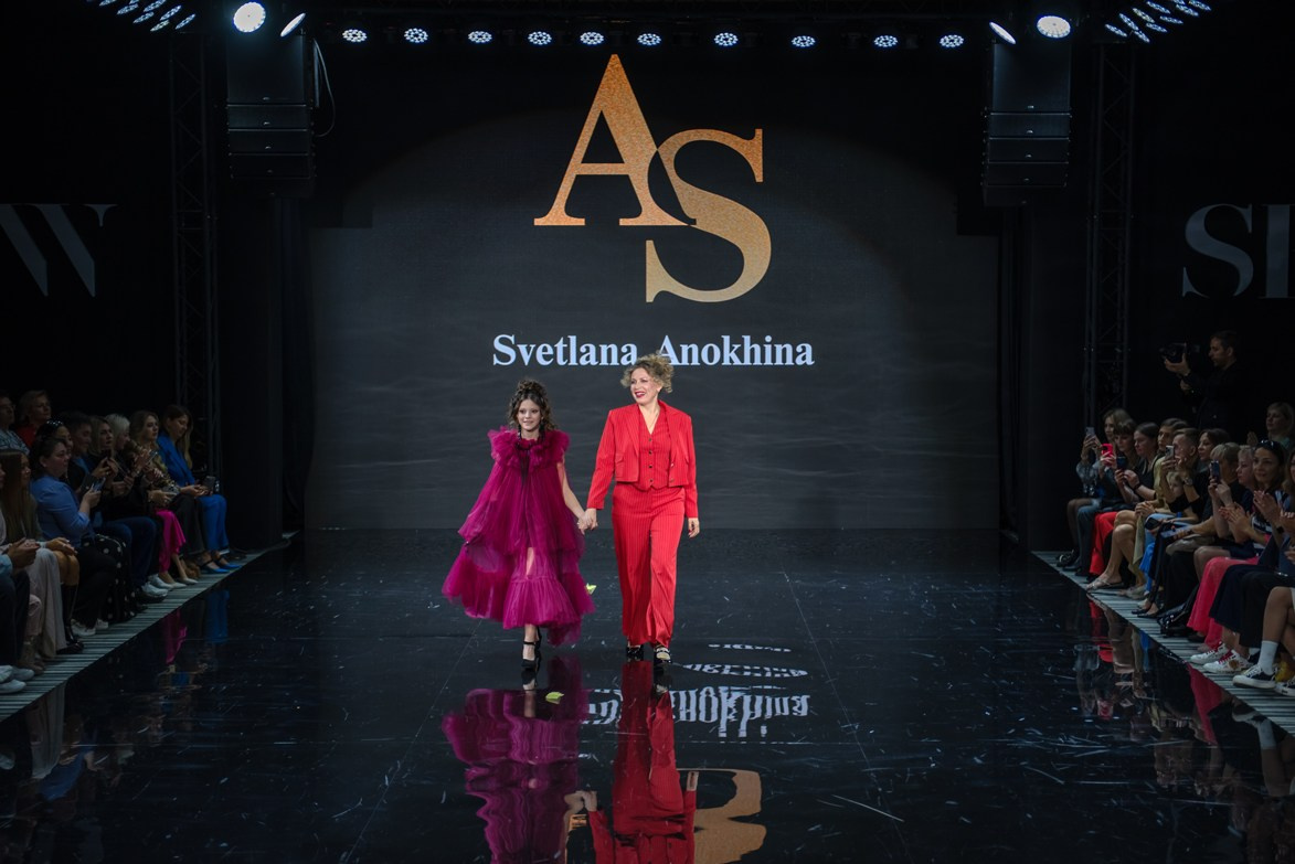 SochiFashionWeek2024 дизайнер Анохина Светлана. Семейный и коммерческий фотограф в Сочи Александр Бодунов