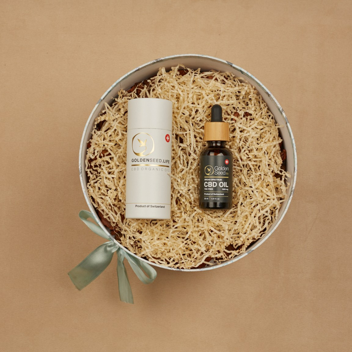 КОСМЕТИКА И ФАРМА. Lena Smi is an interior and portrait photographer. Moscow and St. Petersburg