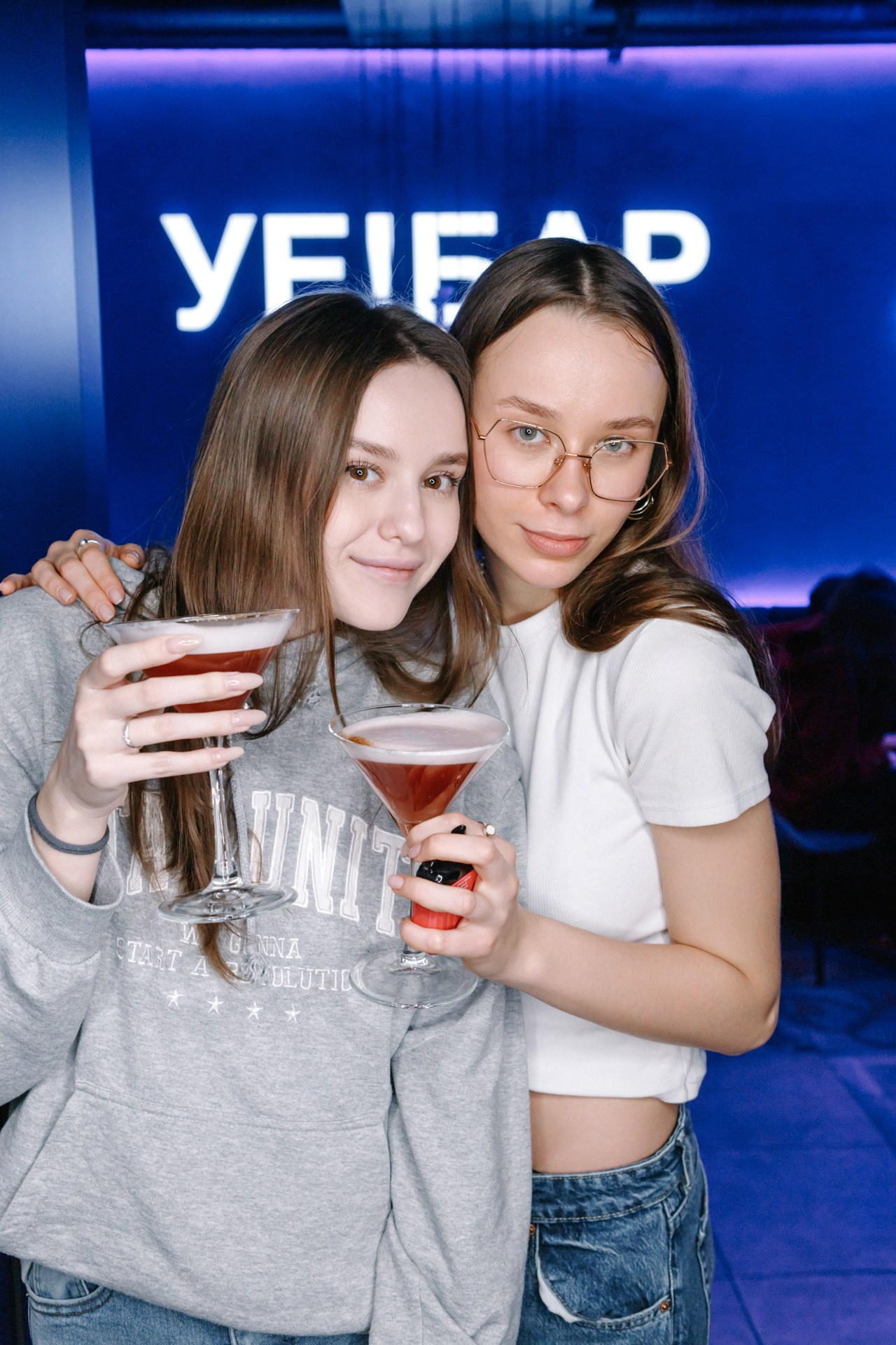 УЕ! БАР. Фотограф Владимир Молоканов