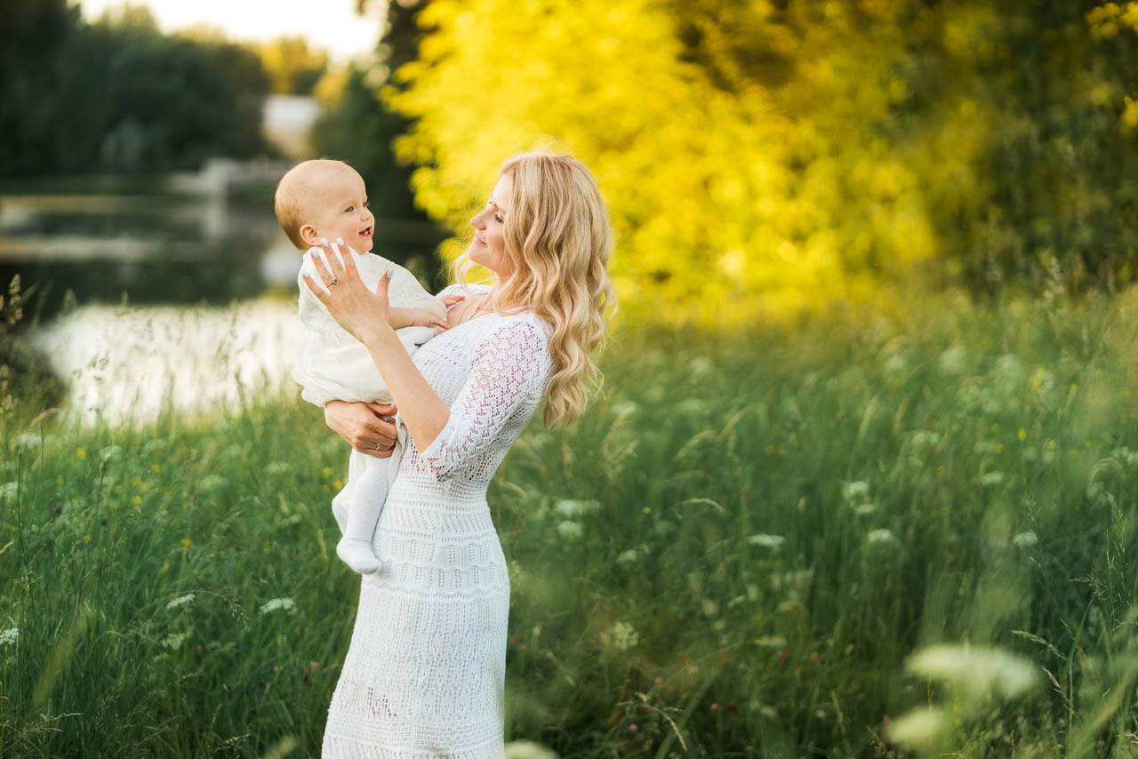 Family photography in Austin, TX | Unposed, playful & full of life | Anny Smirnova