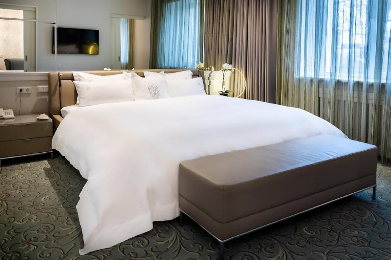 Отель Резиденция (Извольте). Свадебный фотограф в Ростове Александра Груздева