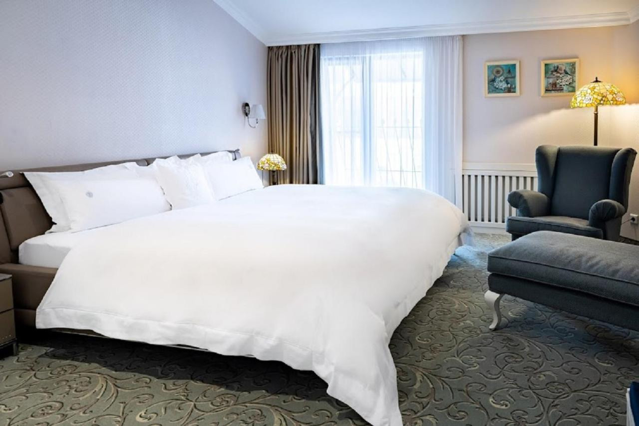 Отель Резиденция (Извольте). Свадебный фотограф в Ростове Александра Груздева