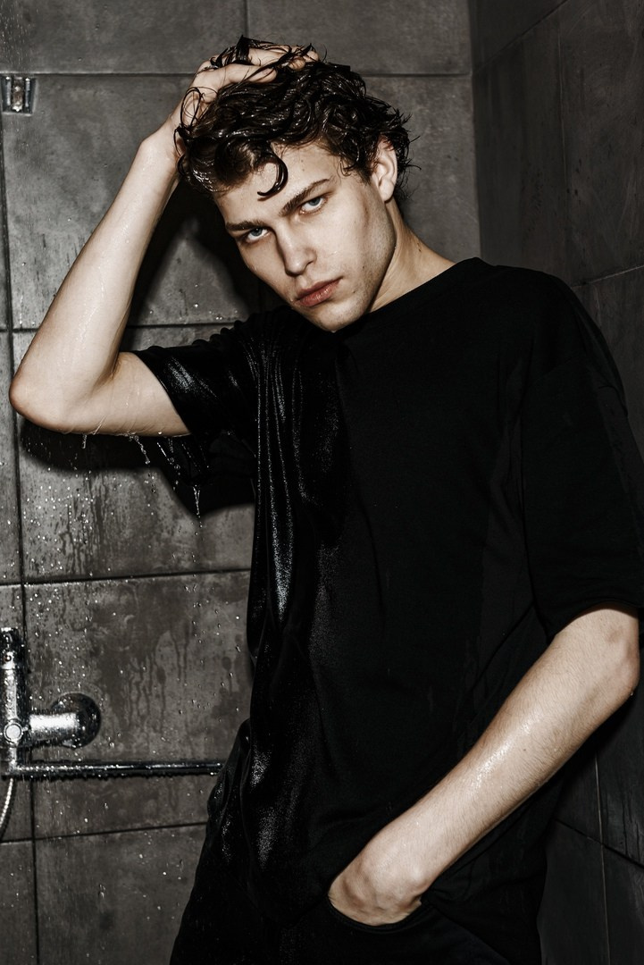 ARTEM B. THE FAME MODELS