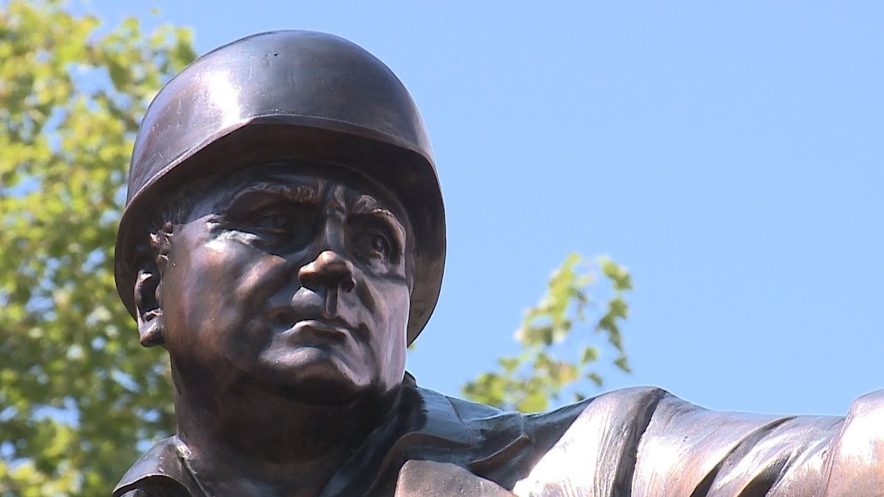 Городская скульптура. Sculptor and artist from Russia — Dmitry Vasilievich Lyndin