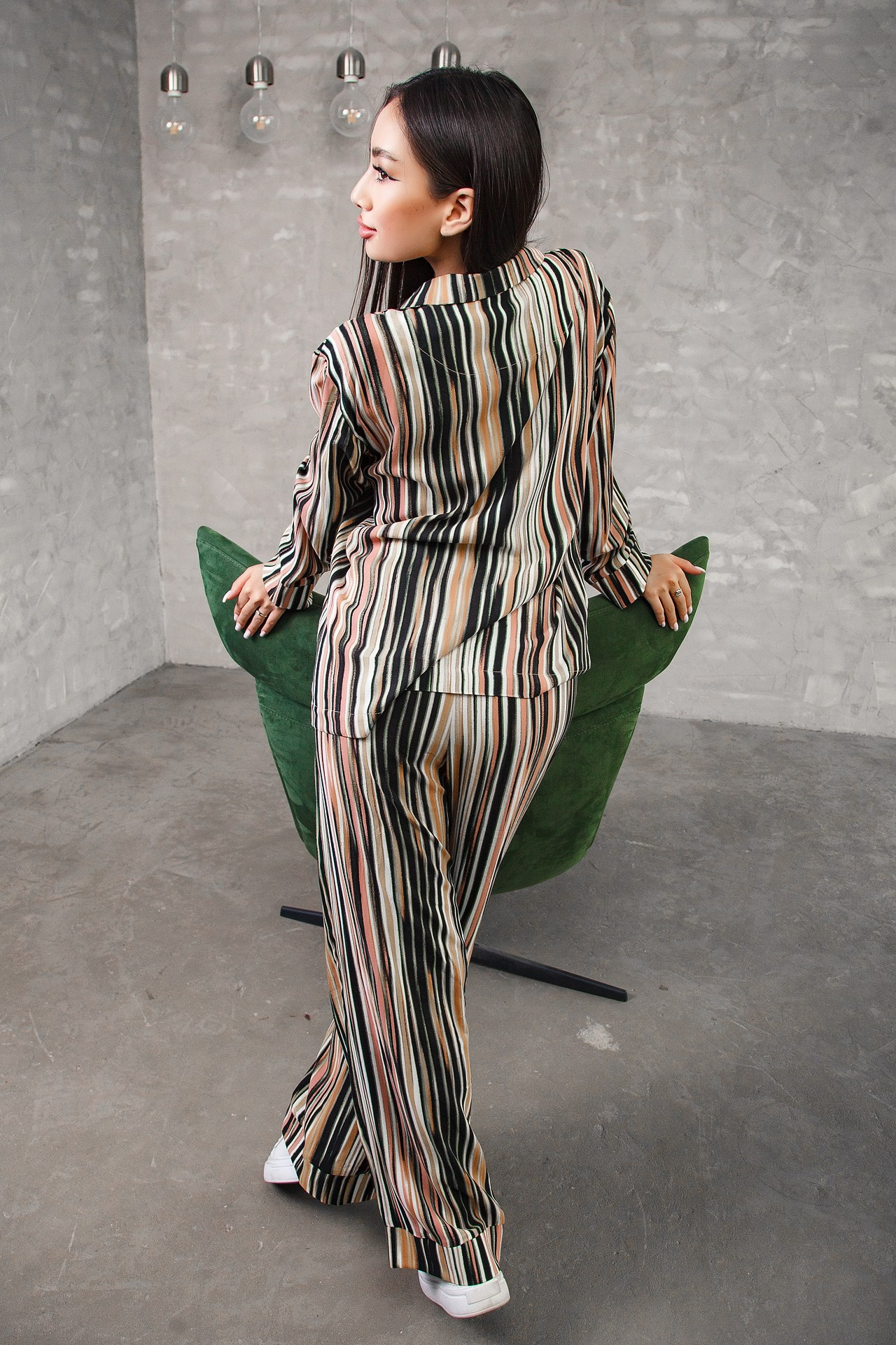 Реклама женской одежды. Натан Супервайзер по Продакшену