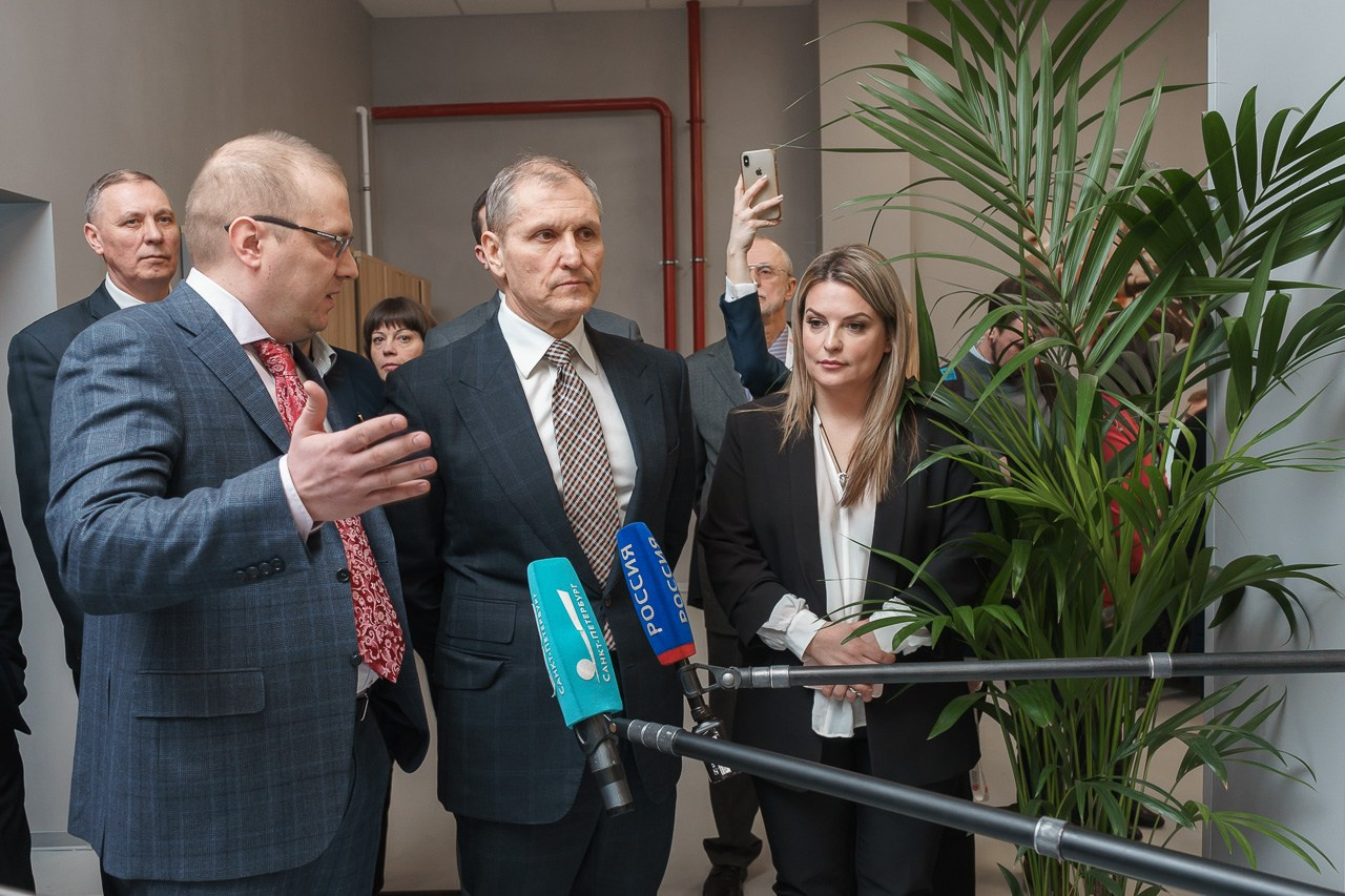 Лазерные системы. Фотограф Миланазавр