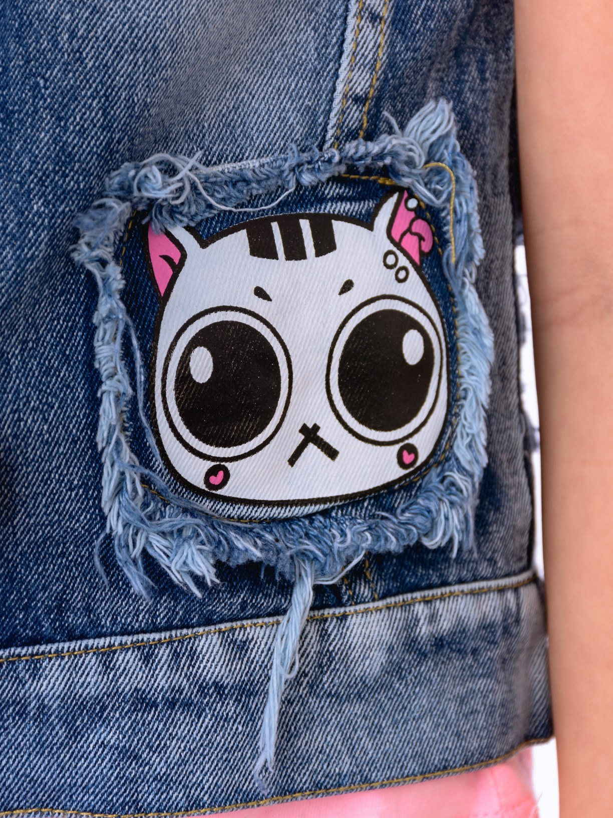 Детская фотосъемка для каталогов одежды и рекламы. Gramy-studio: фото, видео, инфографика и 3D визуализация для маркетплейсов