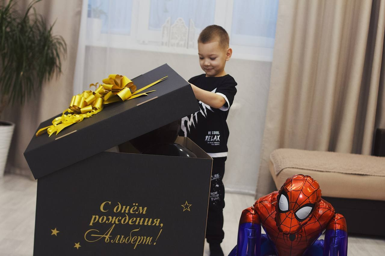 Альберт. Домашняя съемка. Фотограф Пирумян Анна. г. Сургут, г. Воронеж