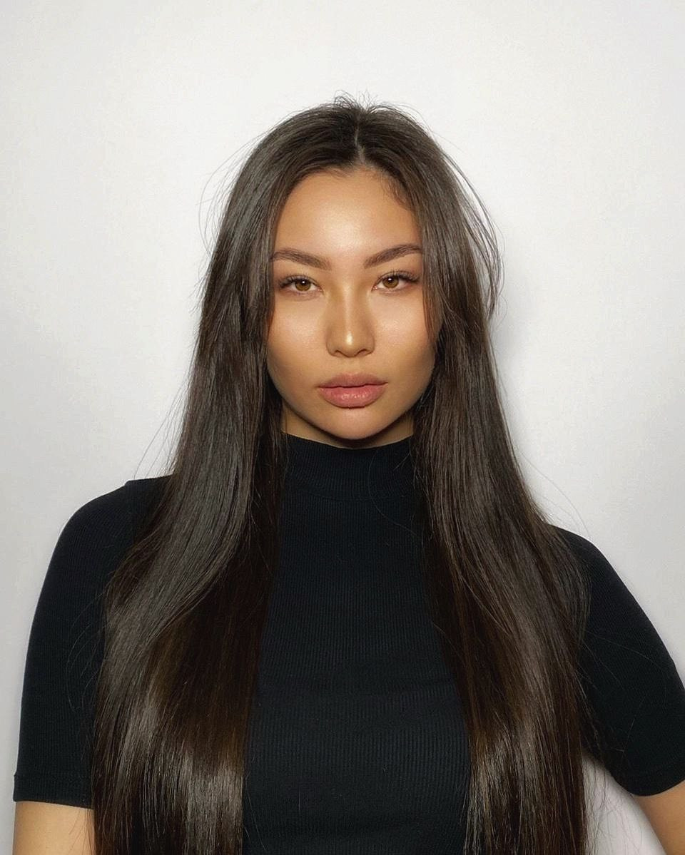 Анель, 42-44 р-р, 173 рост. KED Production — продакшн из СПб. Создаём фото, видео и контент, который помогает брендам и селлерам продавать больше