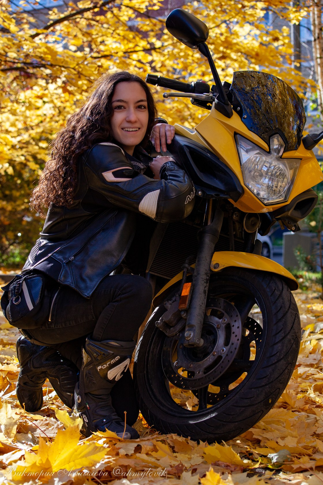 Алина Вартанова (Yamaha Diversion F 600). Виктория Ахмылова. Фотограф в Москве