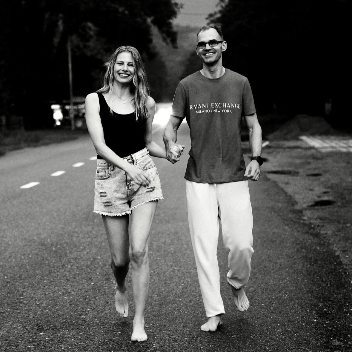 Авторские путешествия на красном кабриолете Lexus. Сочи, Адлер, Сириус, Красная Поляна, озеро Рица. Личный водитель и фотограф. Свадебный фотограф в Сочи и Адлере — Фотосессии на море и в горах | Виктор Рогулев