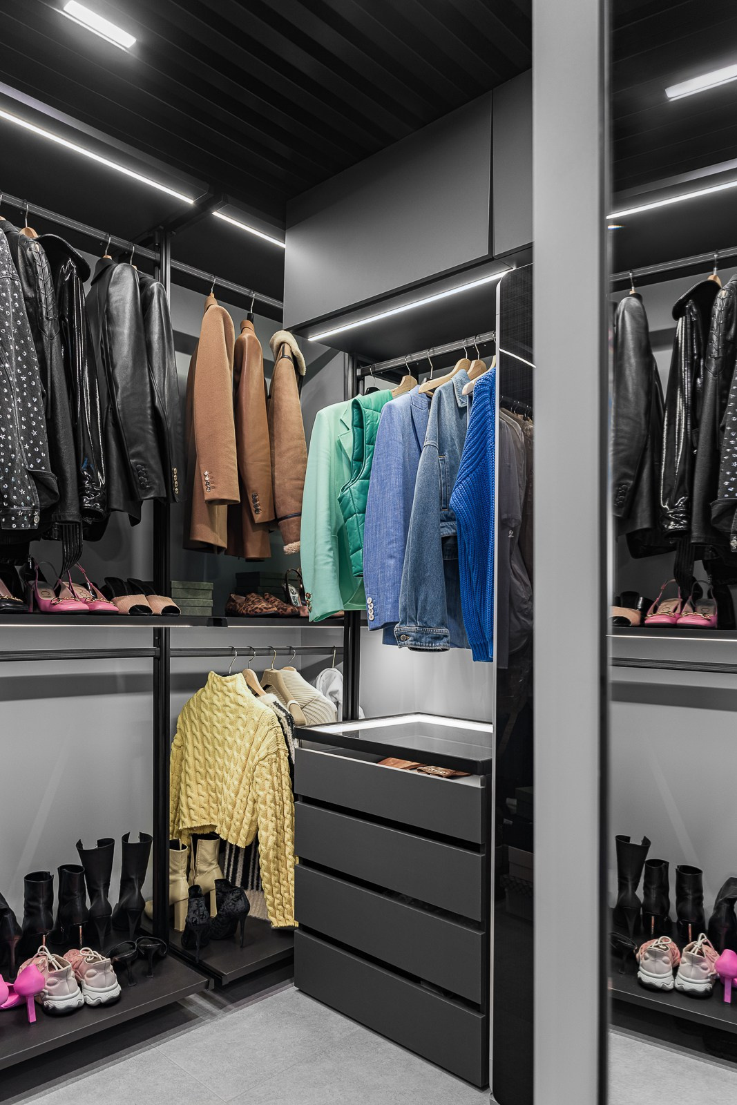 КД Кандинский. Дизайнер Элла Тарасенко. Мебель на заказ