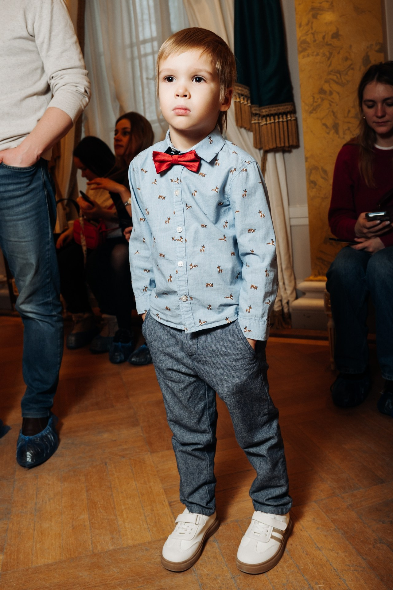 Дети | Новогодняя елка. Репортажный фотограф Санкт-Петербург