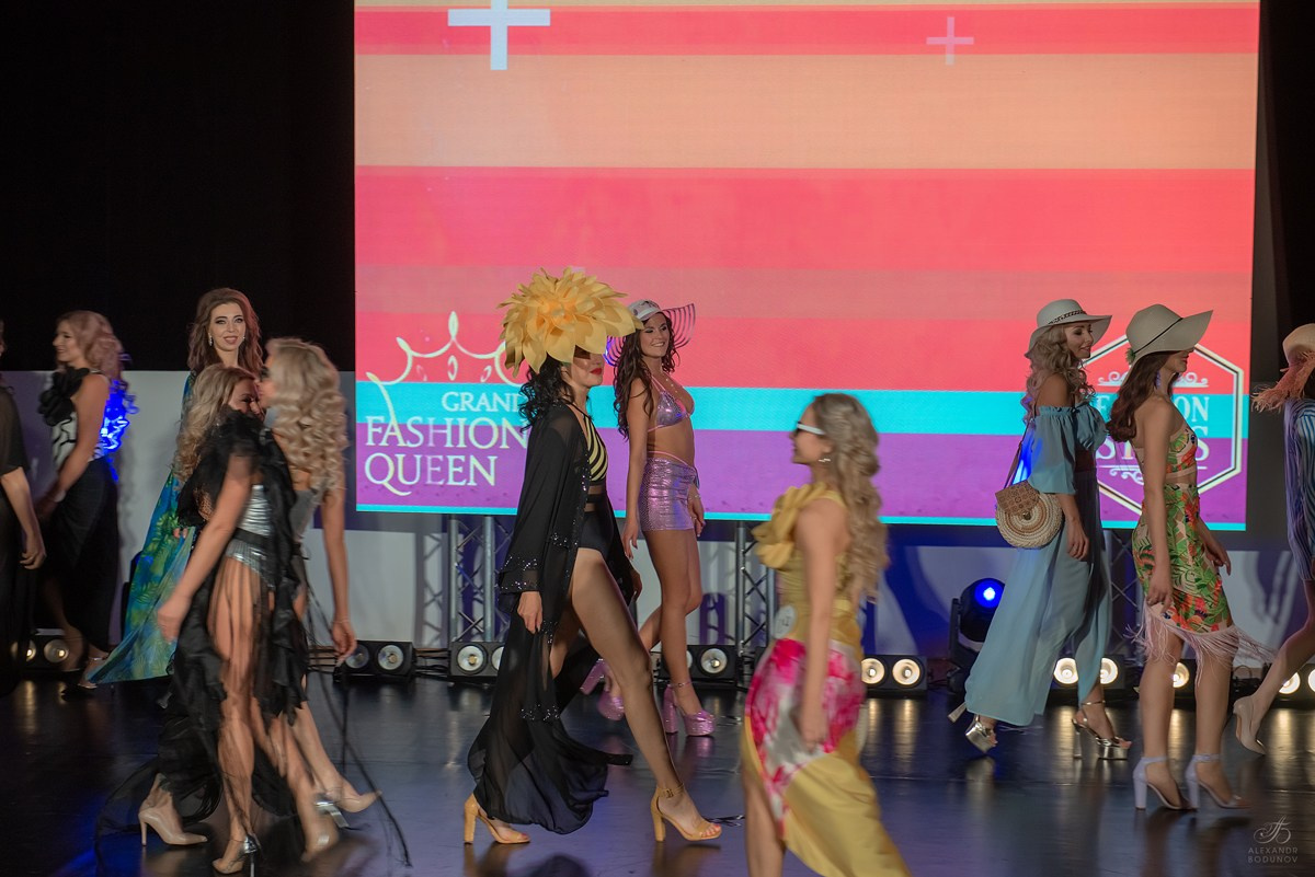 GrandFashionShow2024. Семейный и коммерческий фотограф в Сочи Александр Бодунов