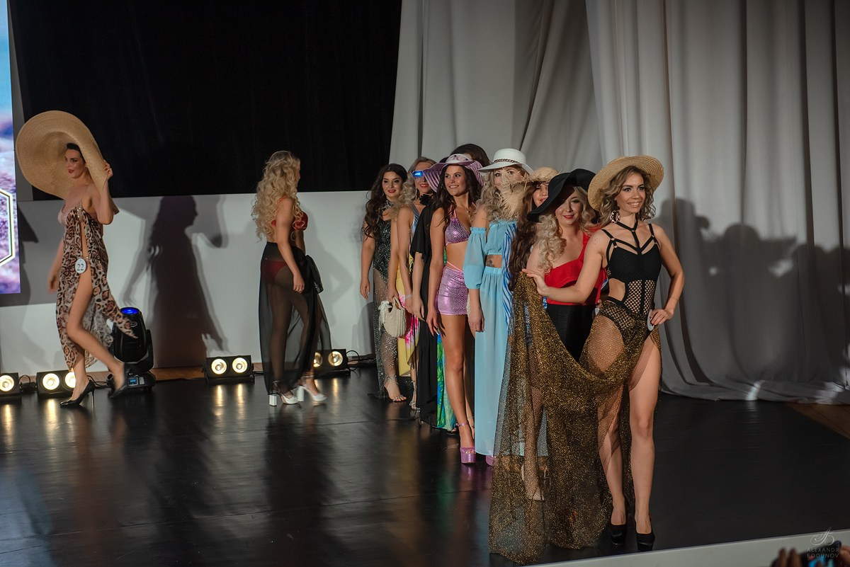 GrandFashionShow2024. Семейный и коммерческий фотограф в Сочи Александр Бодунов