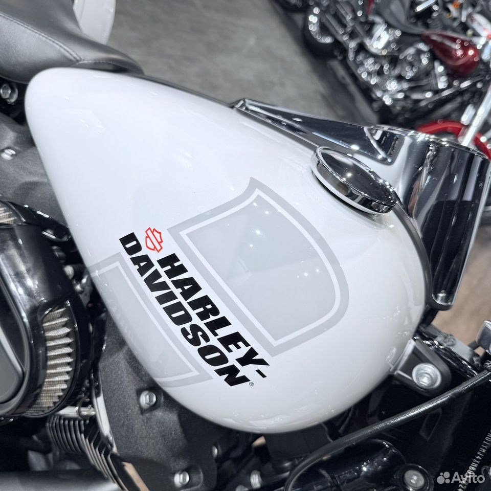 2021 Sport Glide АВS Сlub-Stylе Black&Whitе. Hello Davidson, Москва. Только хорошие мотоциклы…