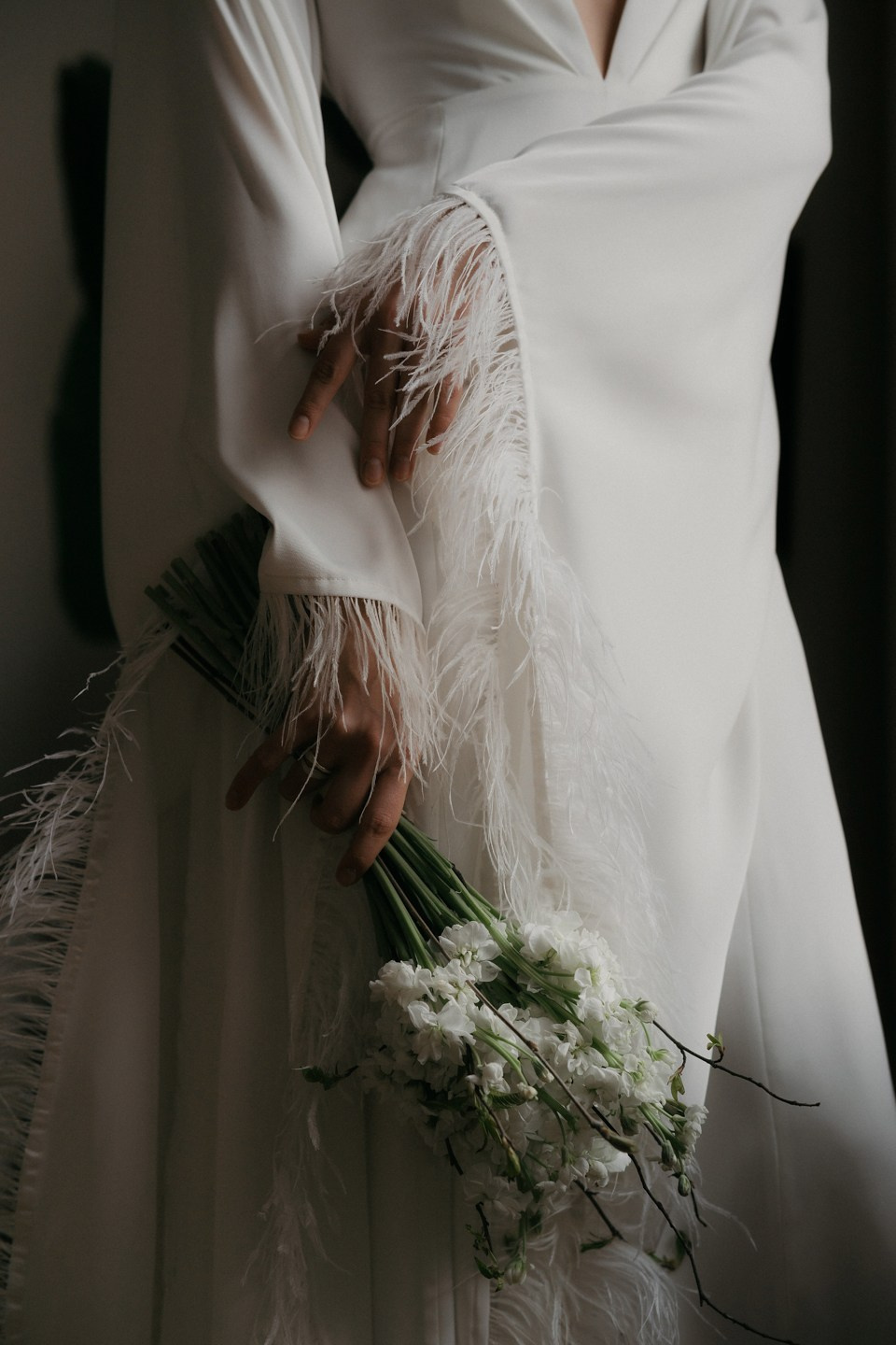 За окном питерские крыши. Свадебный фотограф в Белгороде Антон Каменев