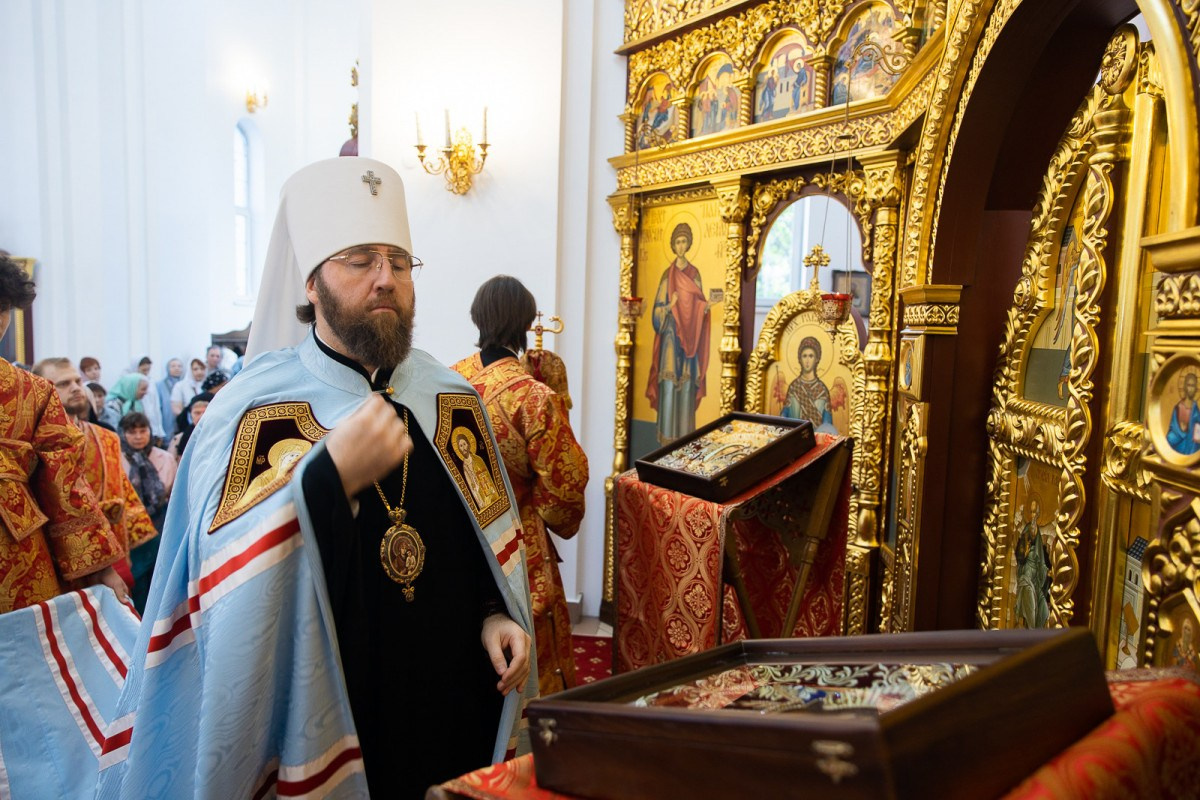 Архиерейское Богослужение в Неделю 4-ю по Пятидесятнице. Саратовское Северо-Западное благочиние