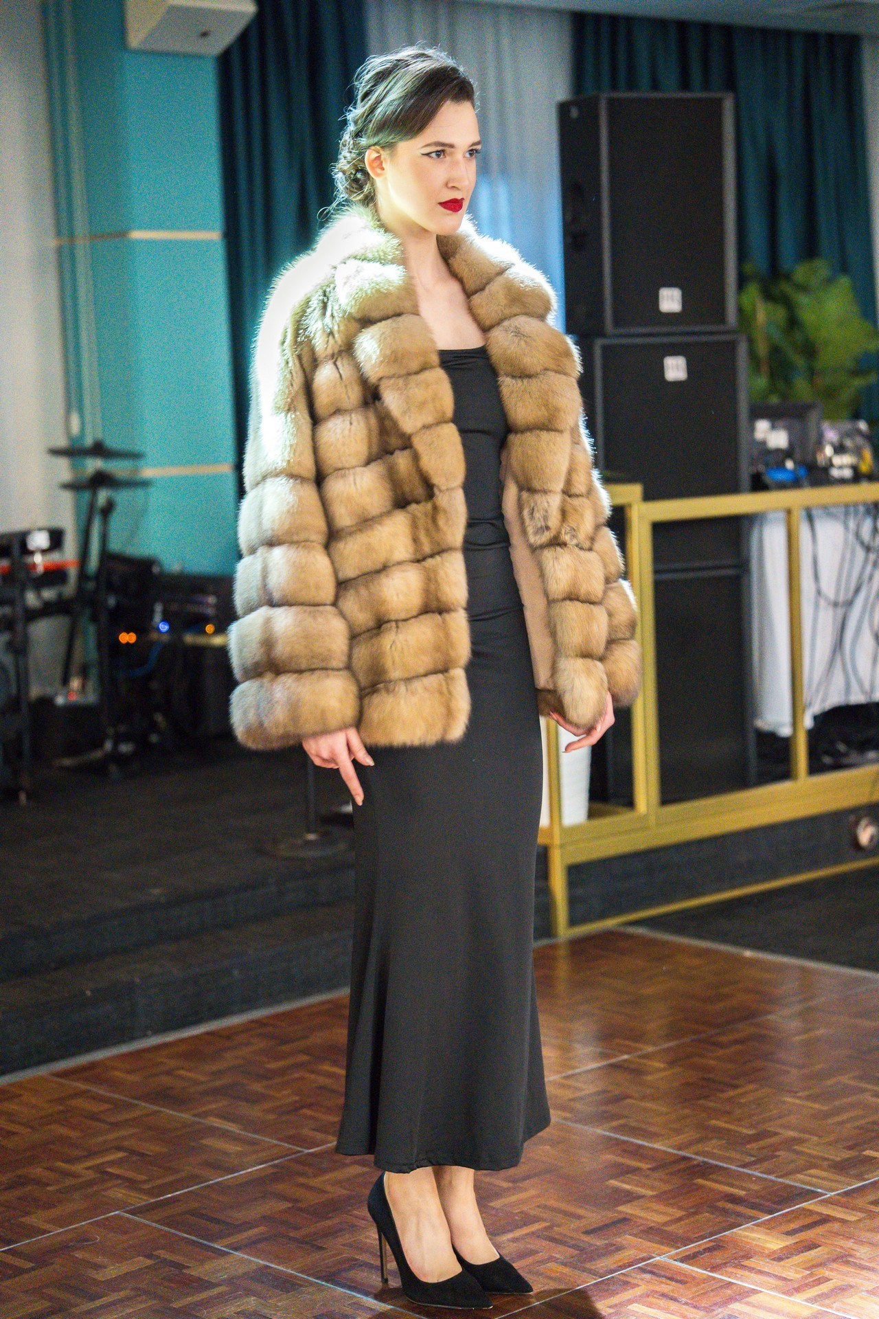 Русьпушнина. Репортажная съёмка в Санкт-Петербурге, Константин Петров