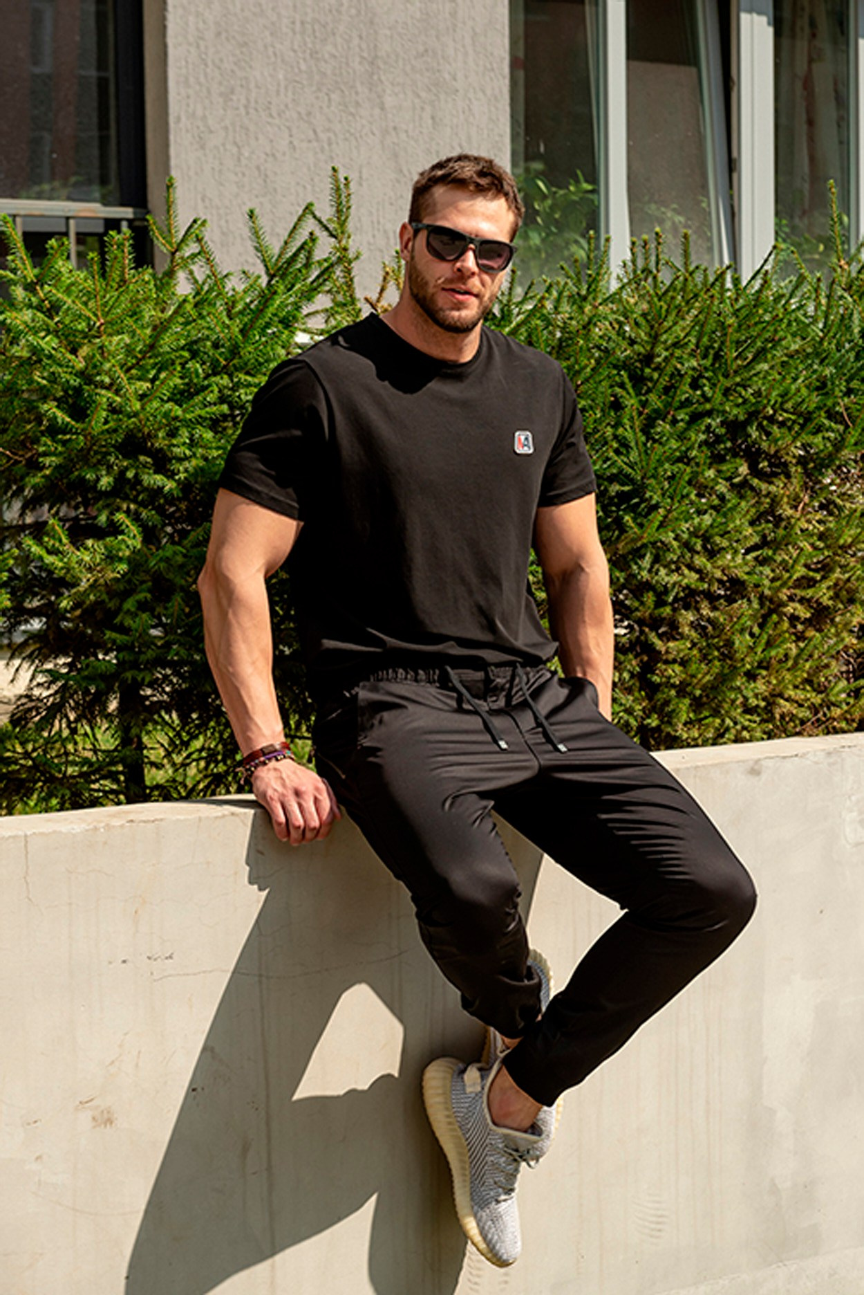 Парень модель. Продакшен г. Москва съемка мужской одежды, мужские модели, фото и видео, организация под ключ