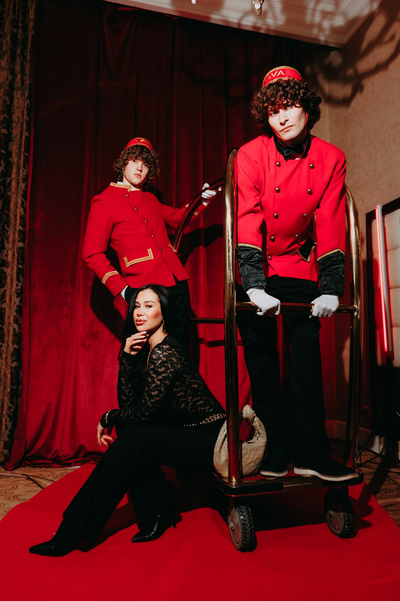 GRAND ÇAVA. Репортажный фотограф в Санкт-Петербурге Александр Паклин