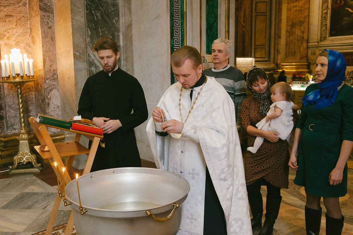 Крещение в Исаакиевском соборе малыша, Санкт-Петербург. Фотограф крещение венчание в Петербурге! Помогает подобрать храм и посоветовал душевного батюшку в СПб