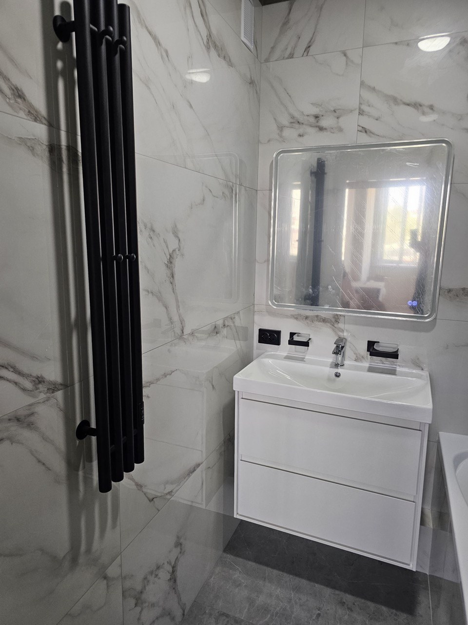 Ванная комната (ул. Аделя Кутуя д. 100). Ремонт санузла, туалета, ванной под ключ в Казани. Укладка плитки